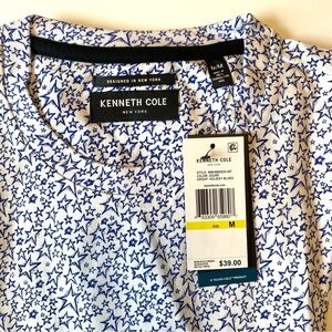 NWT Kenneth Cole M Star Print Tee White Blue 97% Cotton Stretch T Shirt SOFT